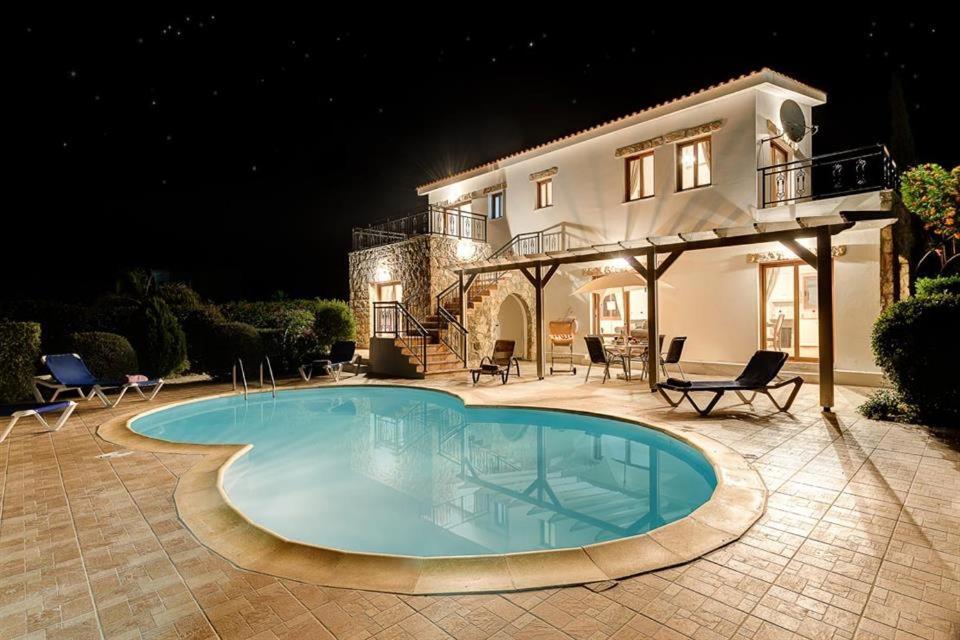 Argaka Beachfront Villa Paphos Exterior foto